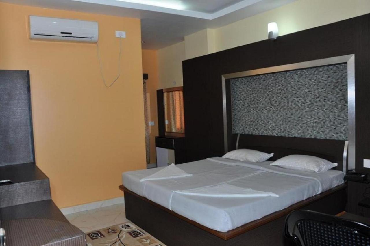 Hotel Barbereek Inn Shillong Exterior foto