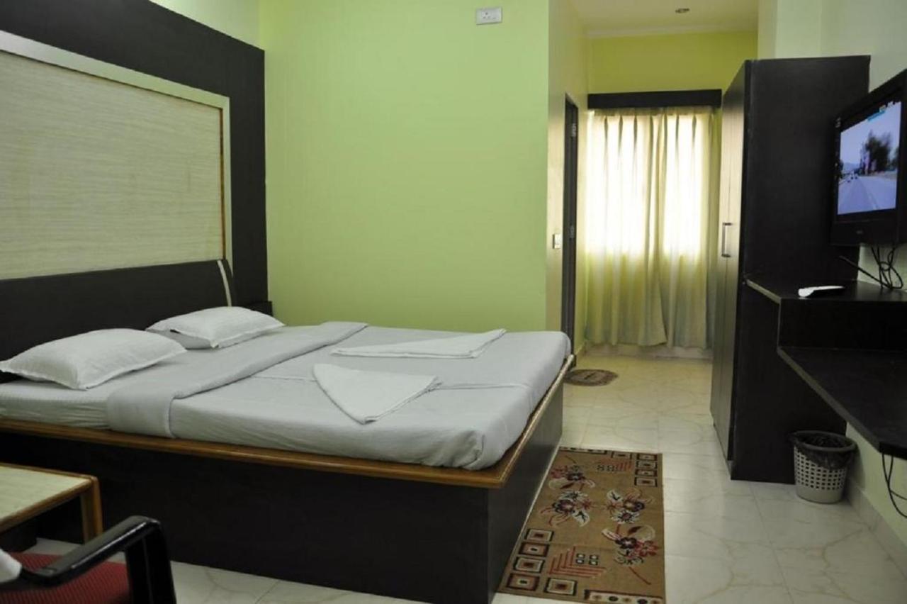 Hotel Barbereek Inn Shillong Exterior foto