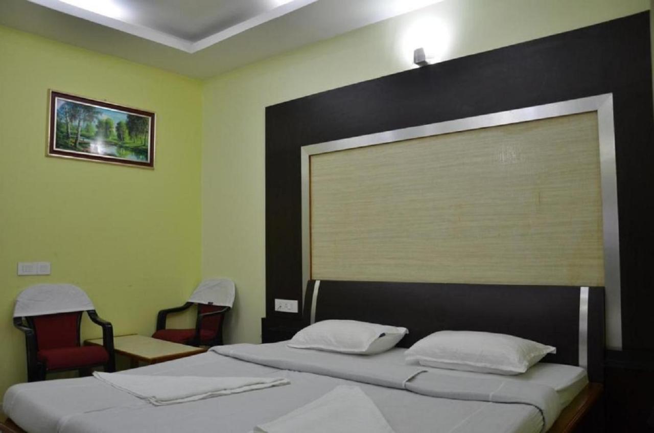 Hotel Barbereek Inn Shillong Exterior foto