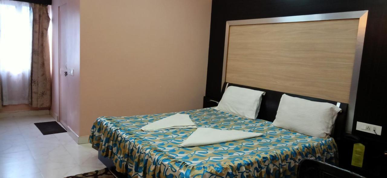Hotel Barbereek Inn Shillong Exterior foto