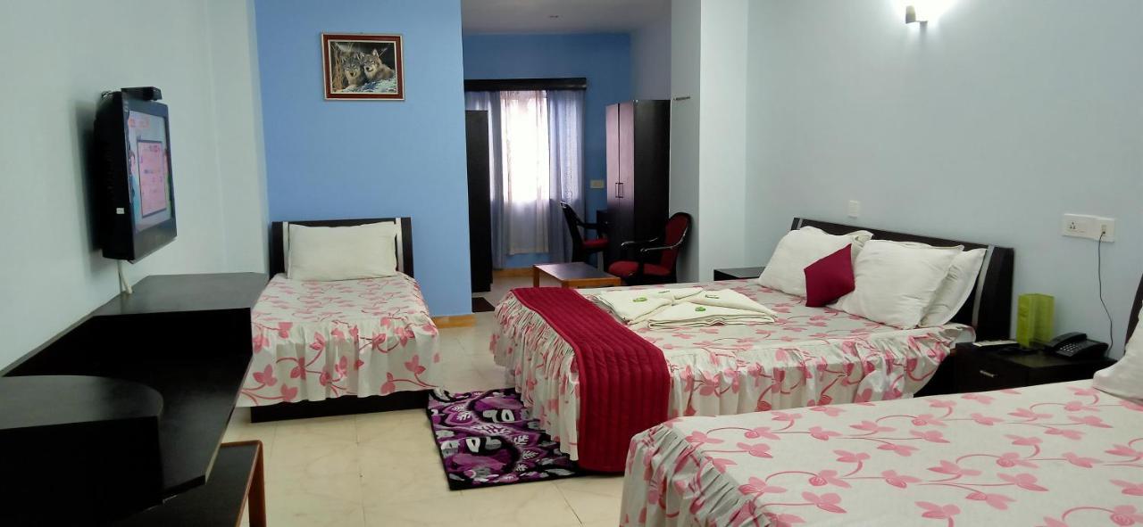 Hotel Barbereek Inn Shillong Exterior foto